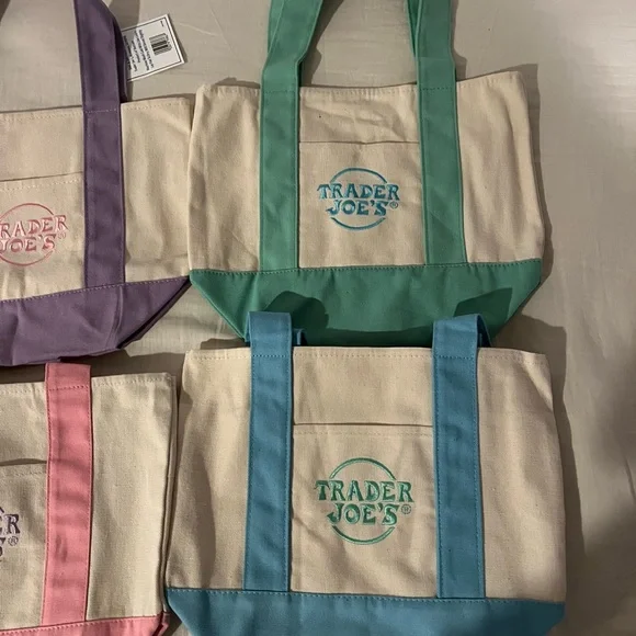 Trader Joes Mini Pastel Canvas Tote Bag 4 Pieces- All new - Picture 3 of 3
